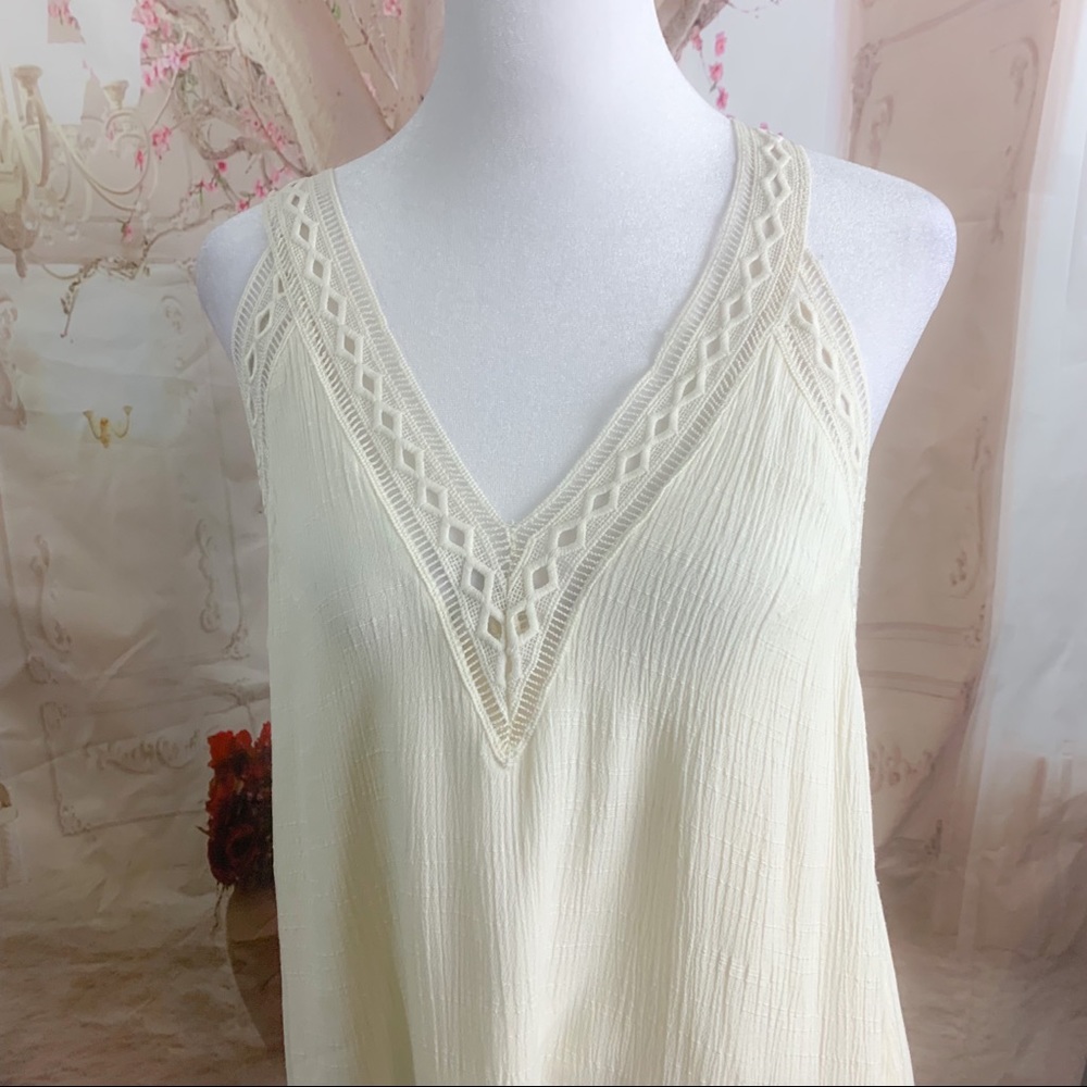 ASTR the Label Ivory Mini Shift Dress - Picture 2 of 10